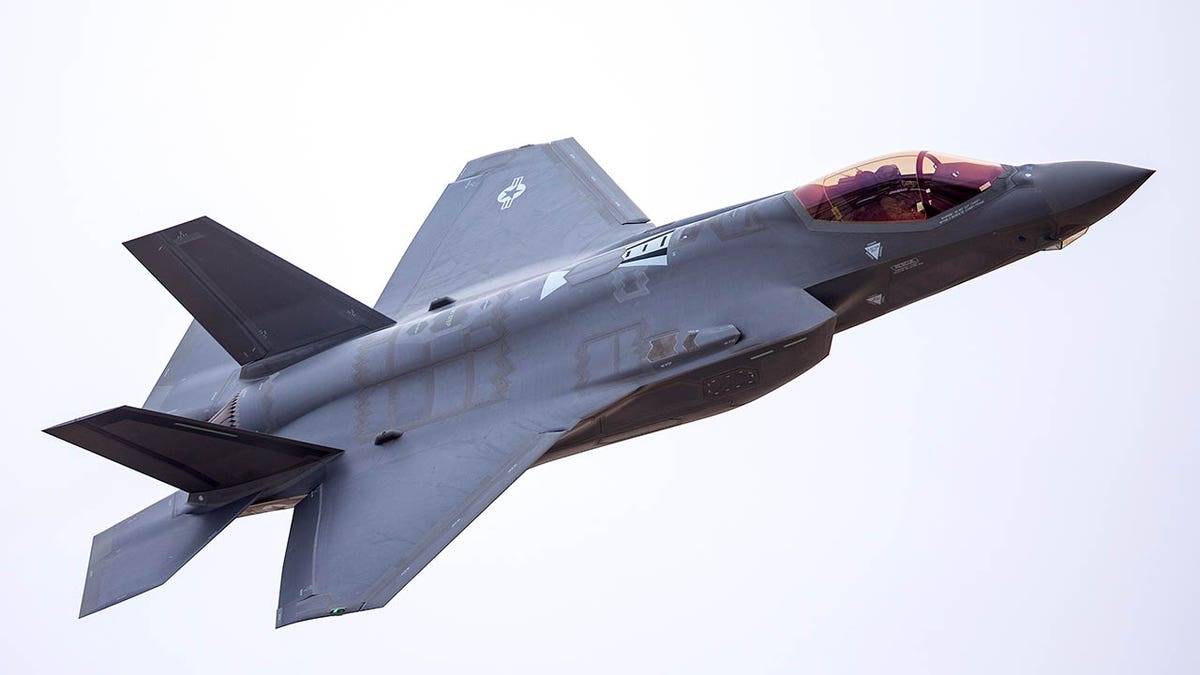 F-35 warplane