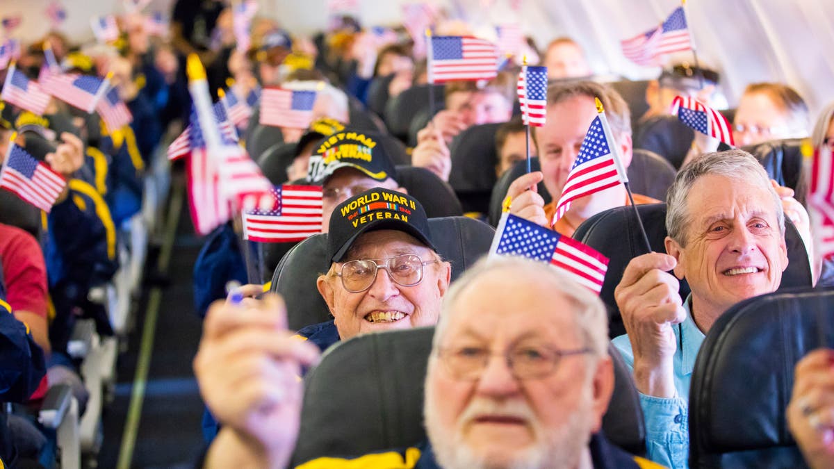 Together with the Last Frontier Honor Flight program, Alaska Airlines arranged to fly 23 veterans of the Korean War, the Vietnam War and World War II to the nation’s capital for a tour of their respective war memorials.
