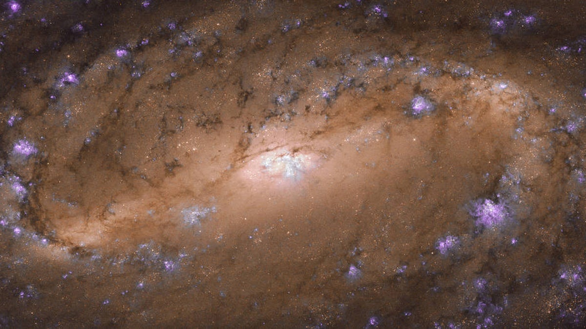 Hubble Telescope Captures Stunning Spiral Galaxy Image Fox News