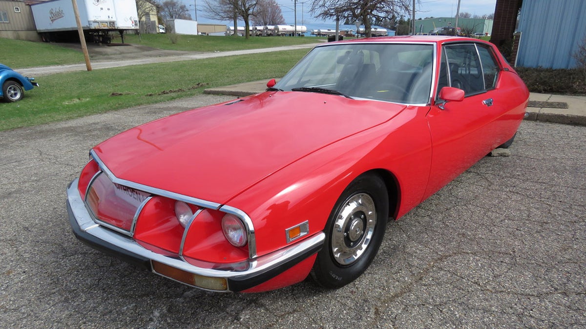 The uniquely styled Citroen Type SB SM is powered by a Maserati V6 and rides on a hydro-pneumatic suspension.