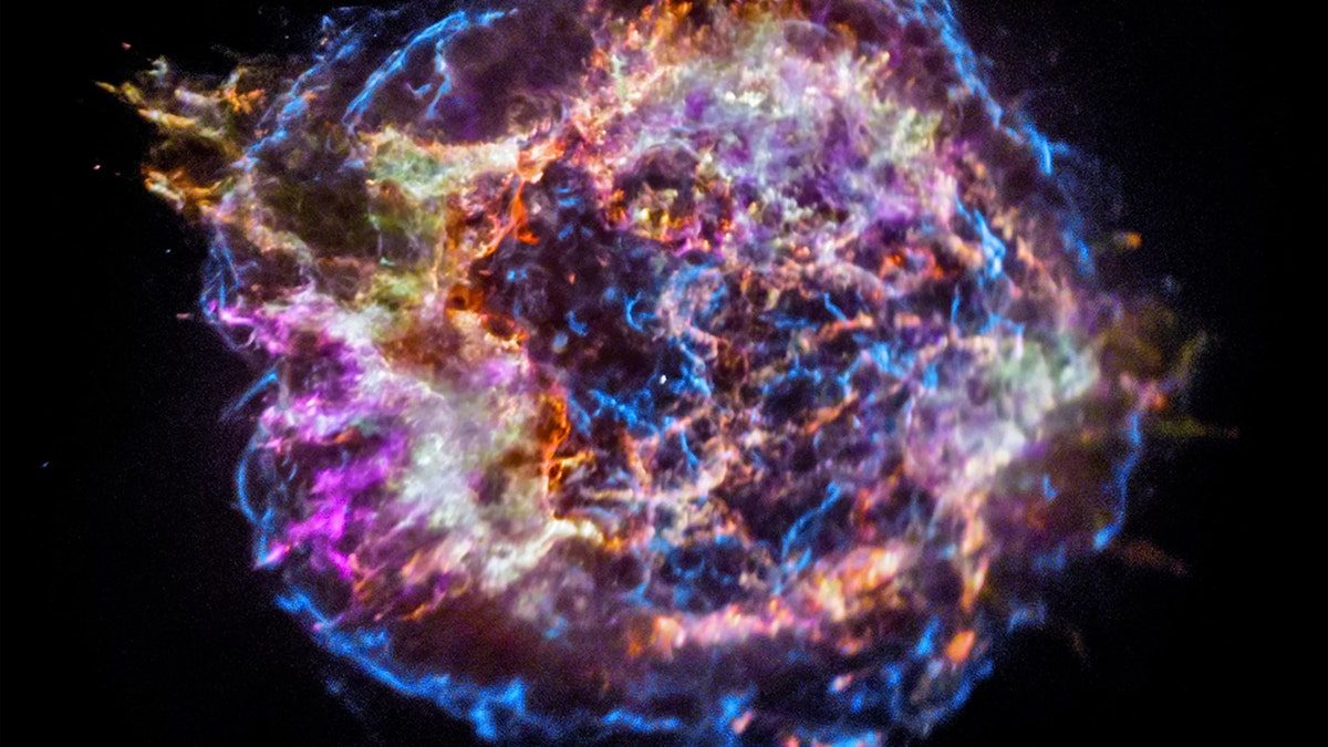 Stars that end their lives in massive explosions called supernovas violently spew elements and debris into space. Credit: NASA/CXC/SAO