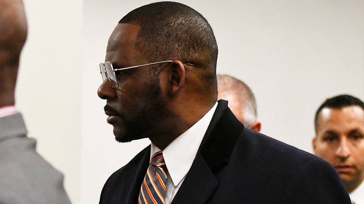 Musician R. Kelly arrives at the Daley Center for a hearing in his child support case on Wednesday, May 8, 2019, in Chicago. (AP Photo/Matt Marton)