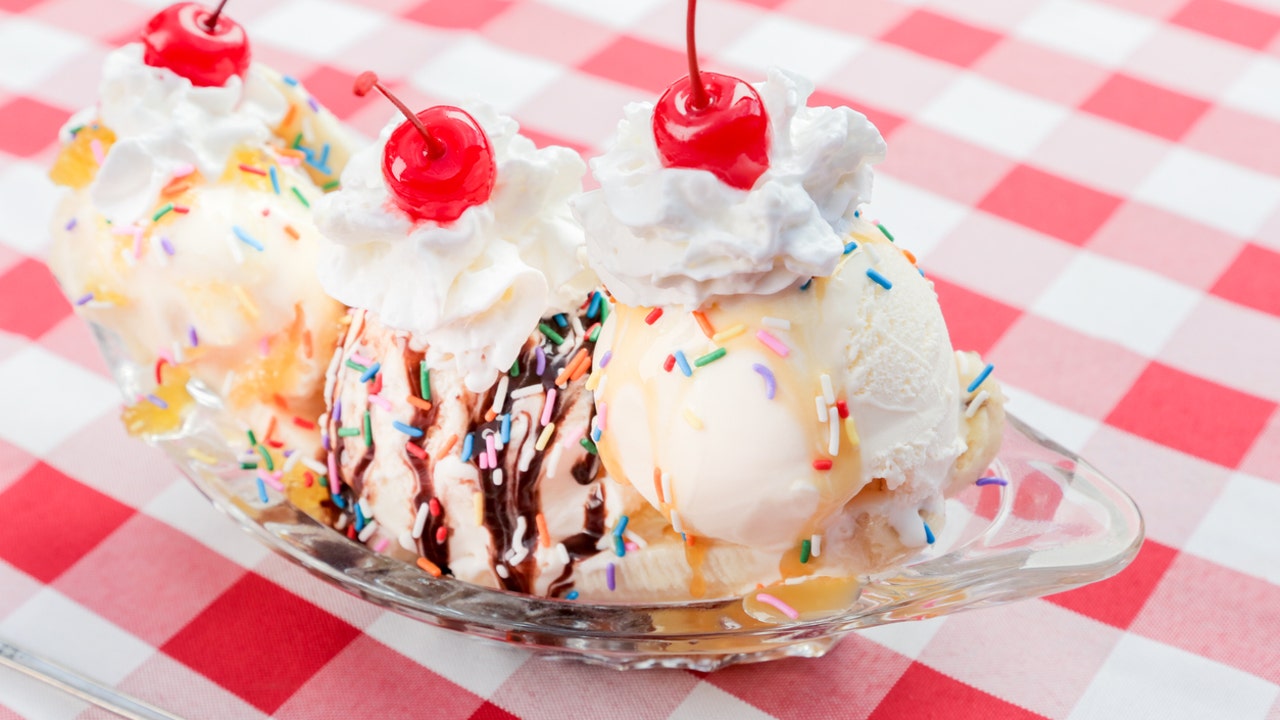 Ice cream shop's unusual 'pickle split' goes viral, earns praise