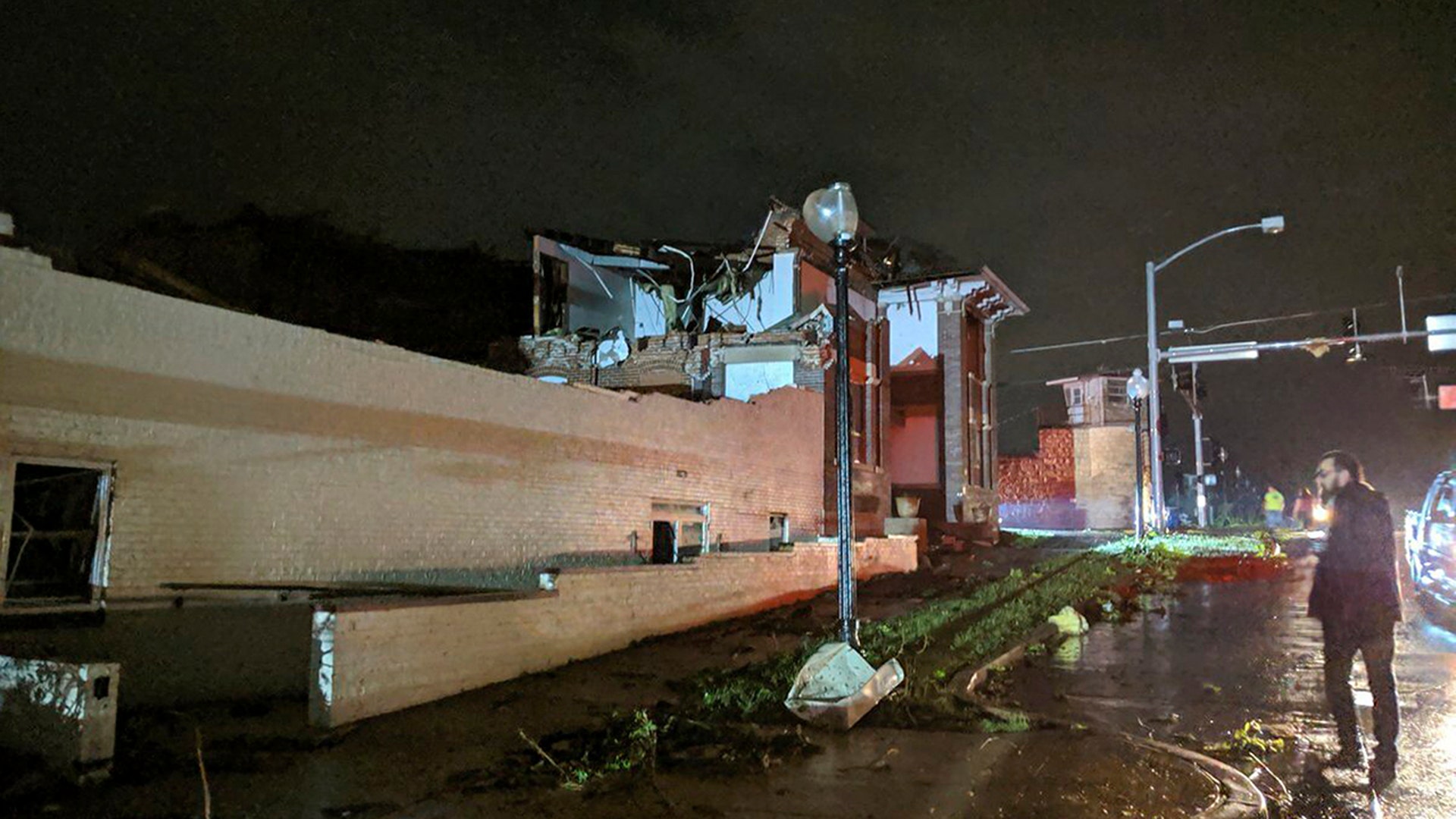 Images of destruction: Tornado Strikes Jefferson City | Fox News