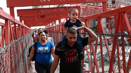 US asylum limits spawn mishmash wait systems in Mexico