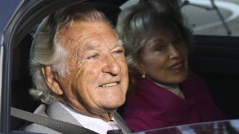 Bob Hawke, beloved ex-Australian prime minister, world record-holding drinker, dies age 89