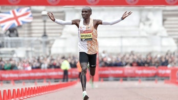 Superstar marathoner seconds from 2-hour record to try again