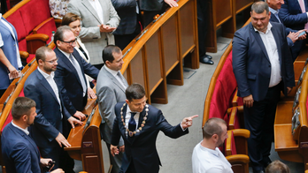 Ukraine's parliament rebels against president's decree