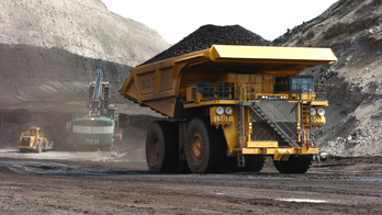 US says Trump coal moves hasten but don't increase emissions