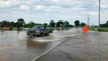 Bodies in submerged Missouri vehicle bring storm toll to 9