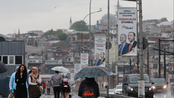 Opposition seeks redo of Istanbul district votes won by AKP