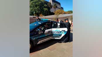 Man with gun tries to enter Argentina presidential office