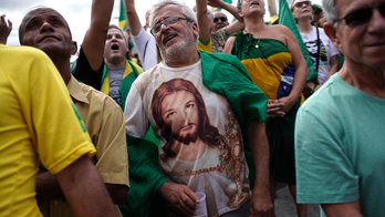 AP Analysis: Pro-Bolsonaro demos in Brazil show gov't risks