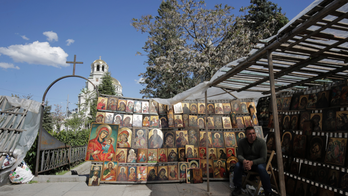 Pope tends to Orthodox ties, Catholic minorities in Balkans