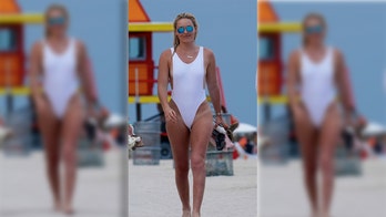 Lindsey Vonn has a 'Baywatch' moment in revealing white bathing suit