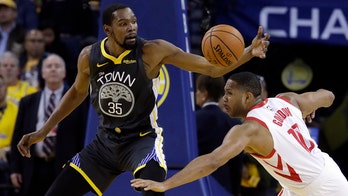 Durant leads the way again, Warriors lead Rockets 2-0