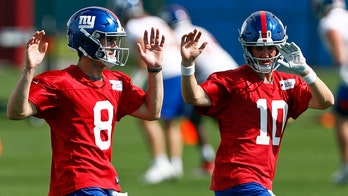 Coronavirus pandemic could stunt Daniel Jones' growth with Giants, Eli Manning says