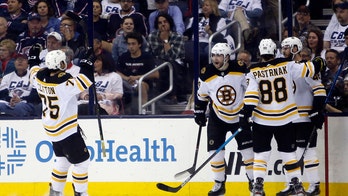Bruins put away Blue Jackets to advance to conference final
