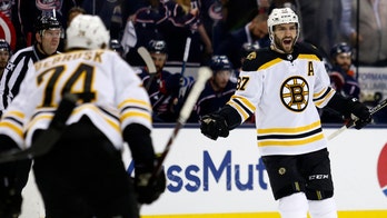 Bruins top Blue Jackets to even playoff series at 2-2