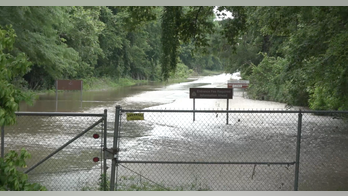 Arkansas River communities come together to deal with historic flooding