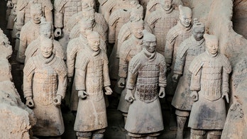 Retrial planned for Delaware man who broke thumb off $4.5M terracotta warrior statue