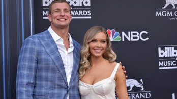 Rob Gronkowski makes post-retirement acting debut at Billboard Music Awards