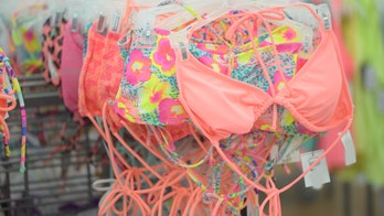 Bikini model mocked for claiming she's 'too good-looking' to find love