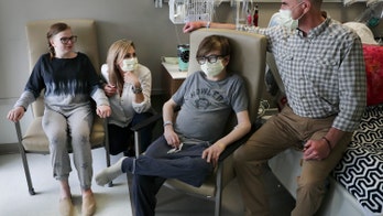 Siblings with rare genetic disorder receive new kidneys on same day from same donor