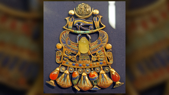 This yellow Egyptian glass was forged by a meteorite impact 29 million years ago