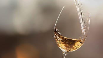 White wine lovers demand white wine emoji