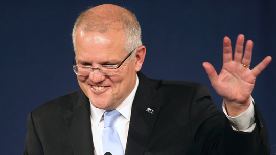 Australia's prime minister set to form majority government