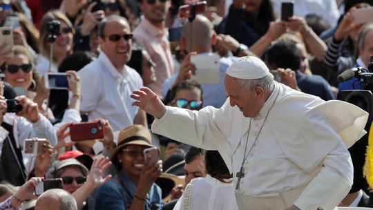 Pope urges China's Catholics to unify after bishop deal