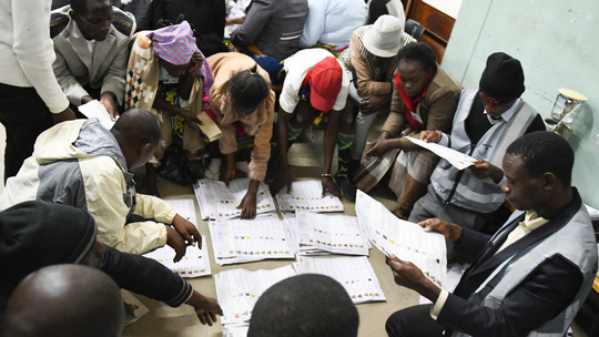 Malawi's president in the lead for re-election