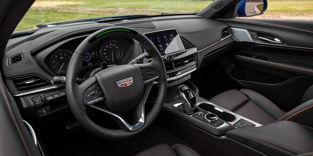 Super Cruise has an LED strip on the steering wheel to let the driver know it is working properly.