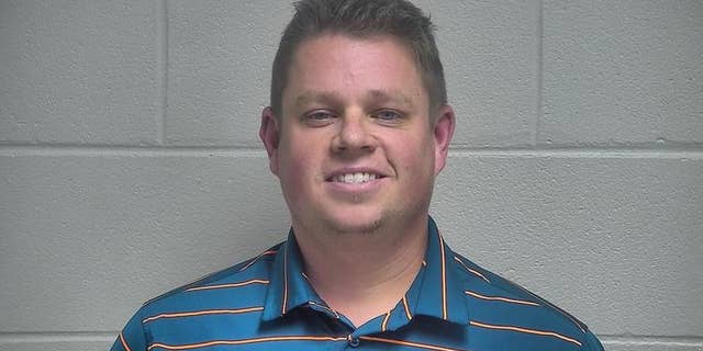 Kenneth Betts has pleaded guilty to federal child pornography and enticement charges. Mugshot courtesy of Louisville Metro Corrections.