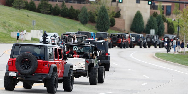 On Wednesday, May 15, 2019, more than 600 Jeeps drive a caravan to the memorial service in honor of Kendrick Castillo, killed during the assault on STEM Highlands Ranch School in Highlands Ranch, Colorado (Photo AP / David Zalubowski).