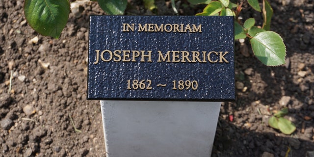 The plaque at Joseph Merrick's gravesite. (City of London Corporation)