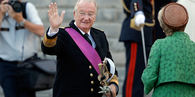 King Albert II of Belgium was ordered by an appeals court on Thursday to pay 5,000 euros each day he doesn't submit his DNA for a paternity test related to his alleged love child.<br data-cke-eol="1">
