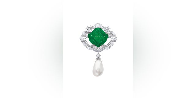 The above brooch, featuring an Ana Maria pearl, is set for auction at Christie's.