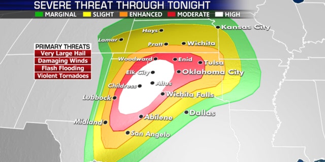 A high risk of tornadoes and extreme weather is expected Monday in northwestern Texas, in western and central Oklahoma.