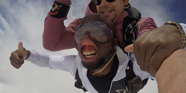 Jeff Addo went skydiving for his 27th birthday.<br data-cke-eol="1">