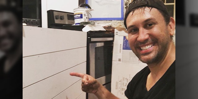 Troy Shafer, best known as the host-contractor of DIY Network's "Nashville Flipped," died at the age of 38.