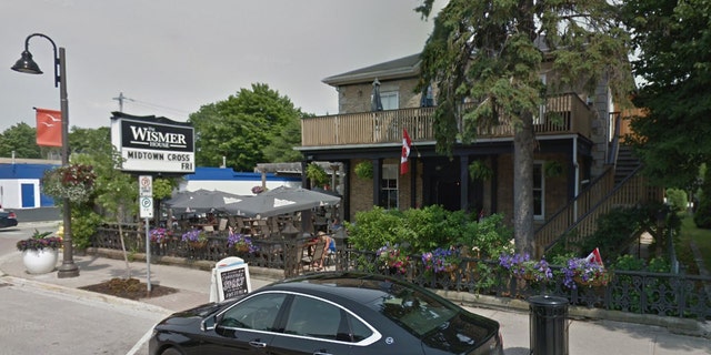 The Wismer House in Ontario rewarded a responsible patron with an "overnight parking awesomeness notice."