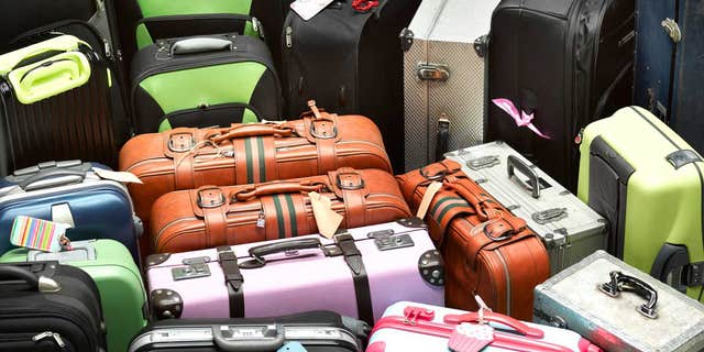 lot airlines hand luggage