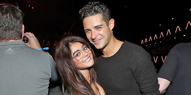 Sarah Hyland and Wells Adams