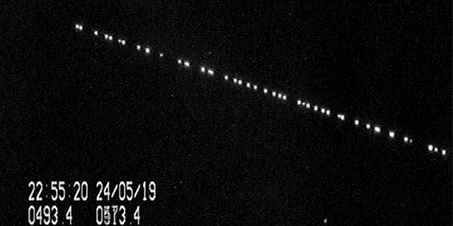 UFO 'sightings' explode as SpaceX Starlink 'train' appears | Fox News