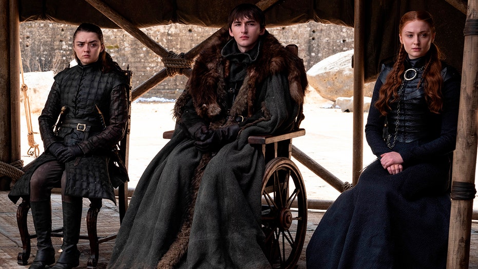 Game Of Thrones Cast Filmed Alternate Series Finale But Fans Will