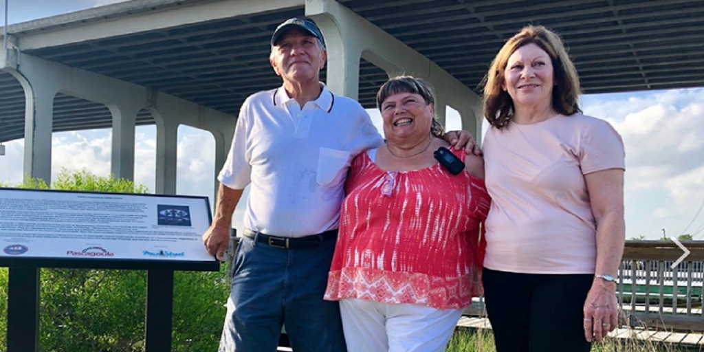 Mississippi town dedicates historical marker at site of 'alien abduction' |  Fox News