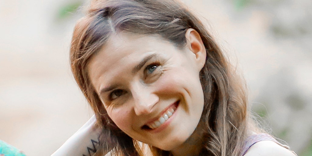 Amanda Knox gives birth to first child with husband Christopher Robinson - Vimarsana News