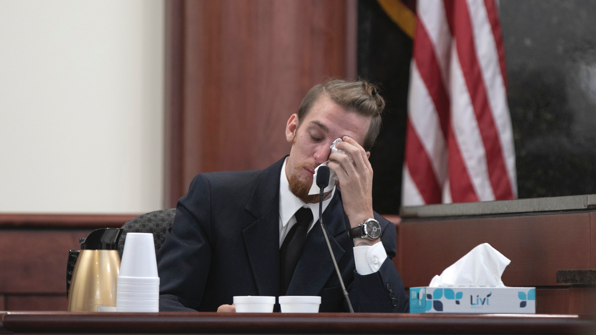 Relatives ask jury to spare life of father who killed 5 kids Fox News(00)